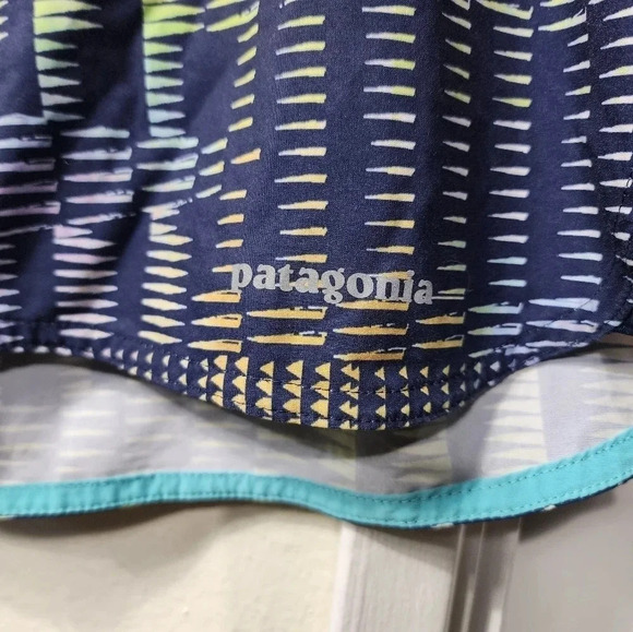 Patagonia Women's Active Shorts Size Large Athletic Gym Running Walking - Picture 2 of 4